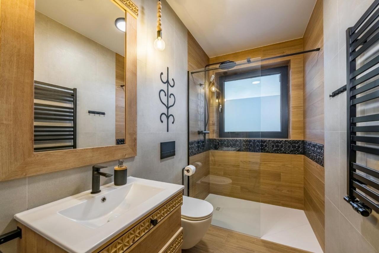 Widokowe Apartamenty Na Kepiatym Wzgorzu & Wellness Czarna Góra Eksteriør billede